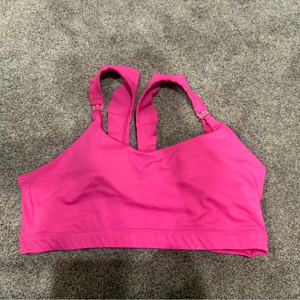 Pink nursing sports bra : sweat & milk
